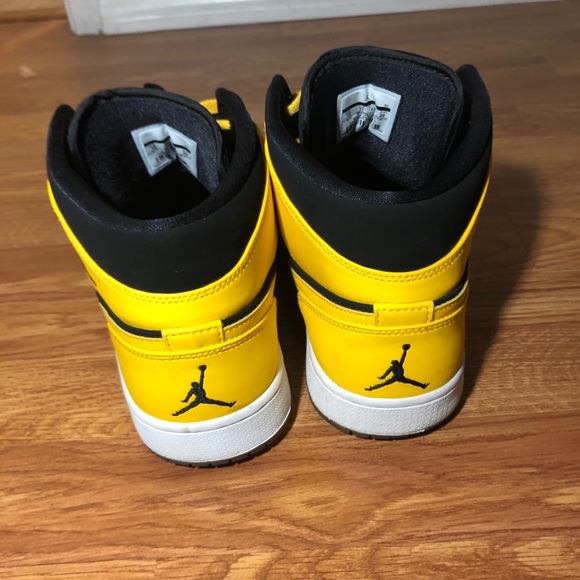 Air Jordan 1 Retro Mid 2017 New Love 2017 - Picture 5 of 5